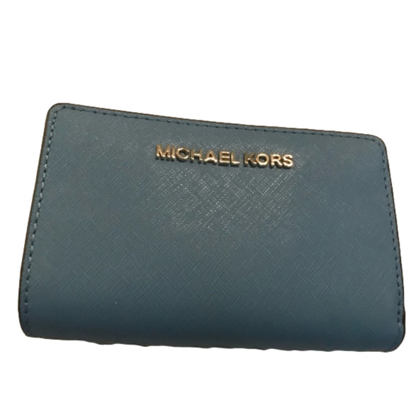 Michael Kors Handbags - Michael Kors Jet Set Bifold Travel Wallet Sky Blue